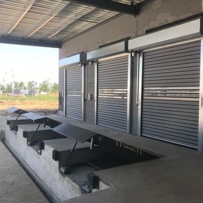 220V Dış Alüminyum Perde Beyaz Düğme Otomatik Rol Kapısı